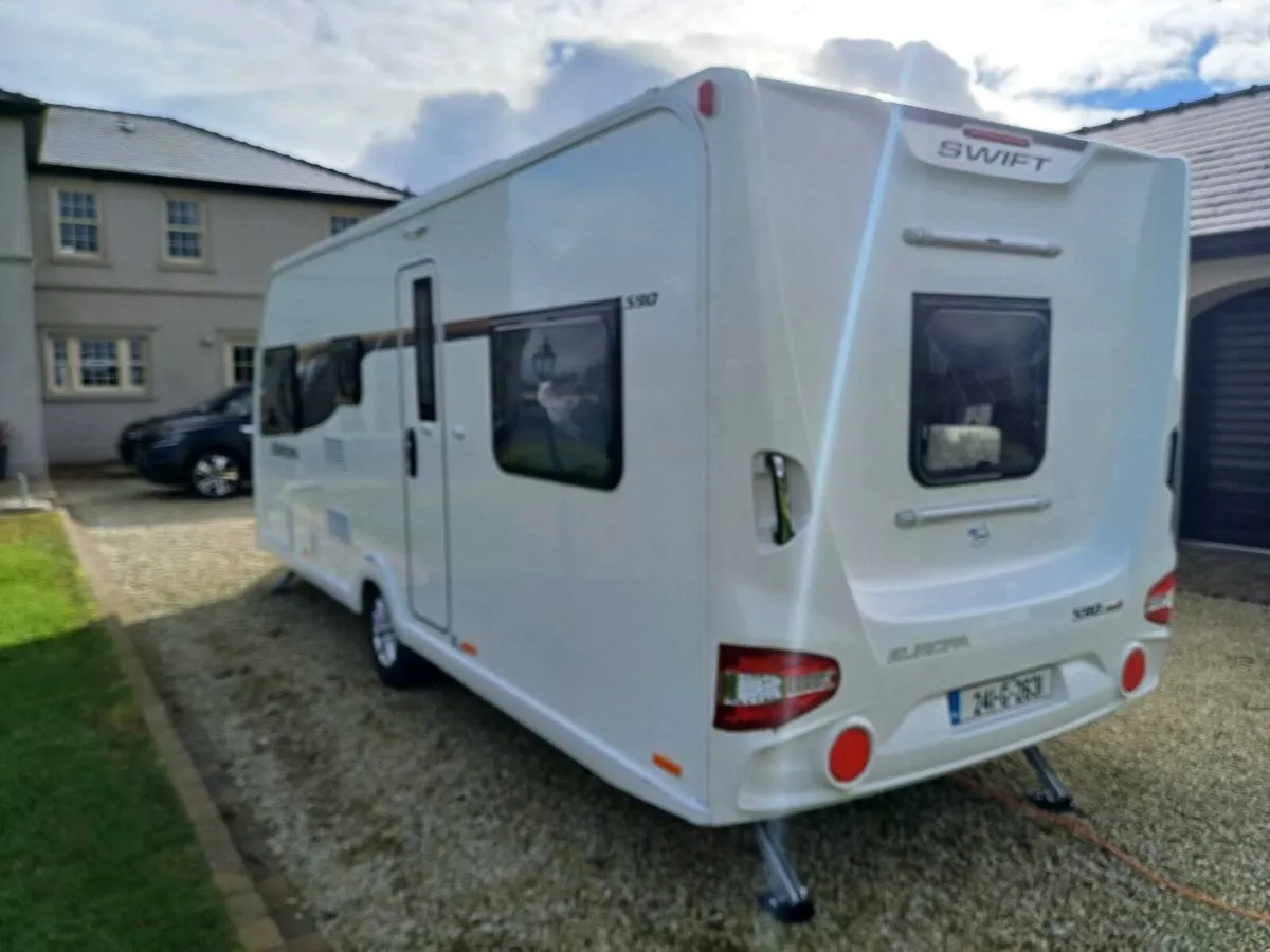 Swift Europa 590 6 Berth - Image 4