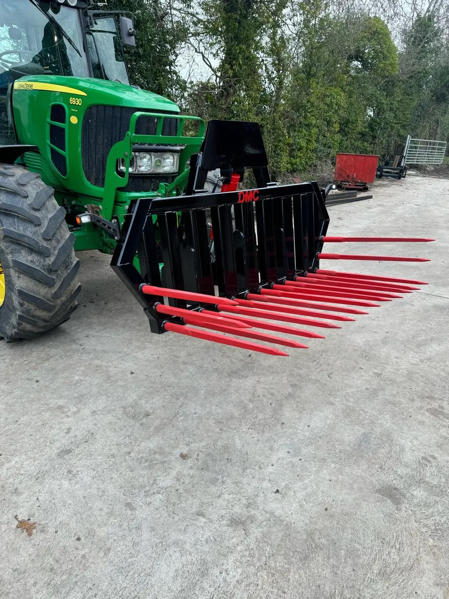 Hydraulic stone forks - Image 1