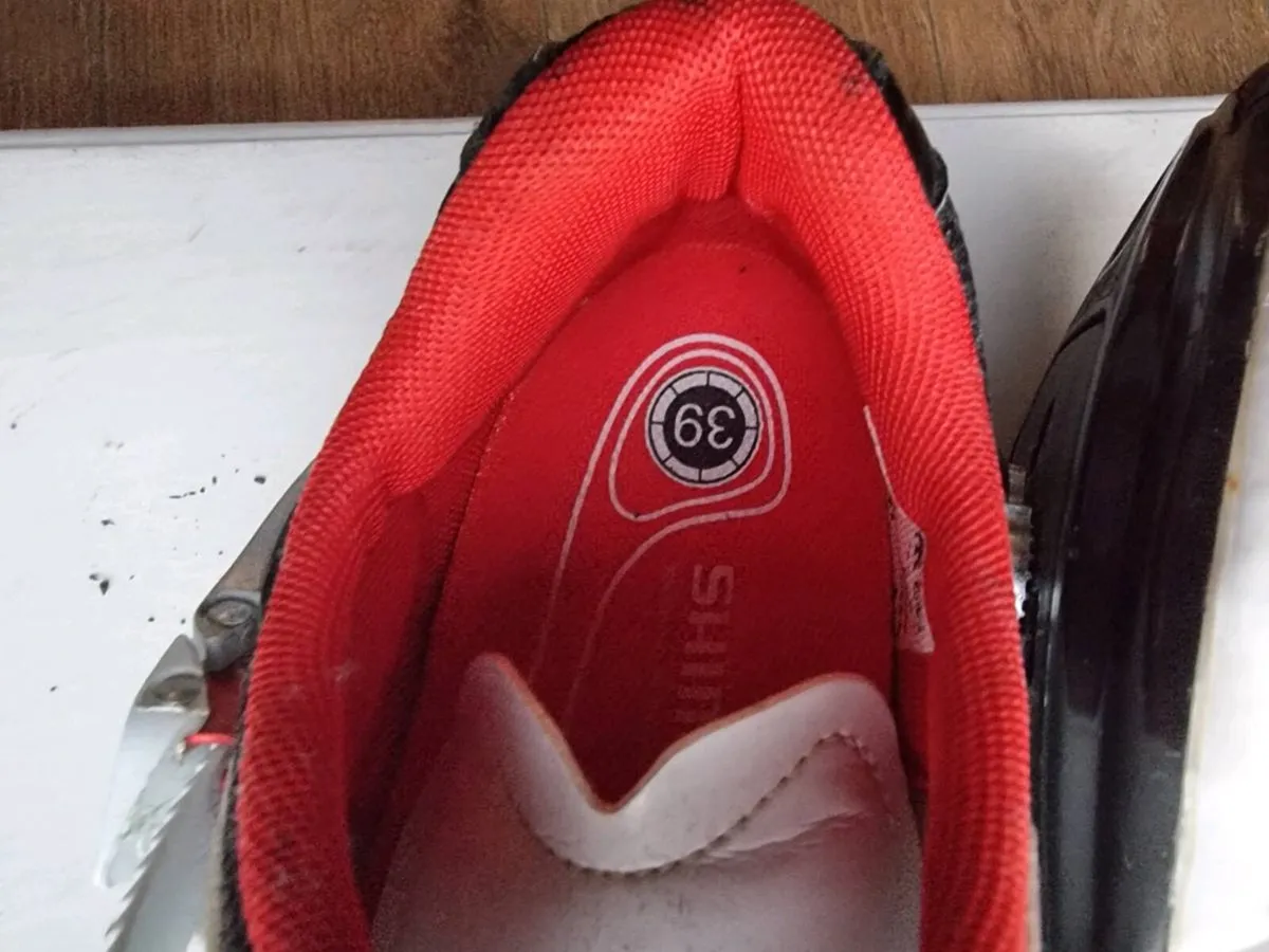 Cycling shoes - Image 2