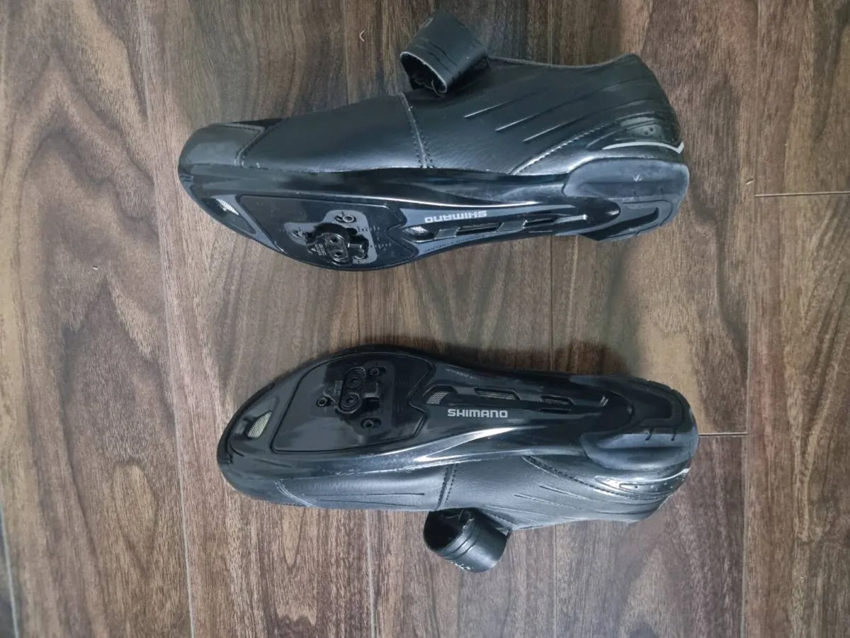 Cycling shoes - Image 2