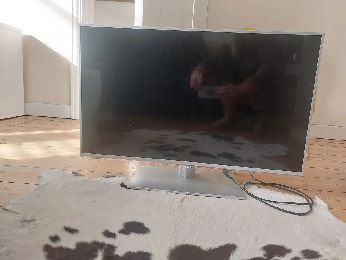 32" TV
