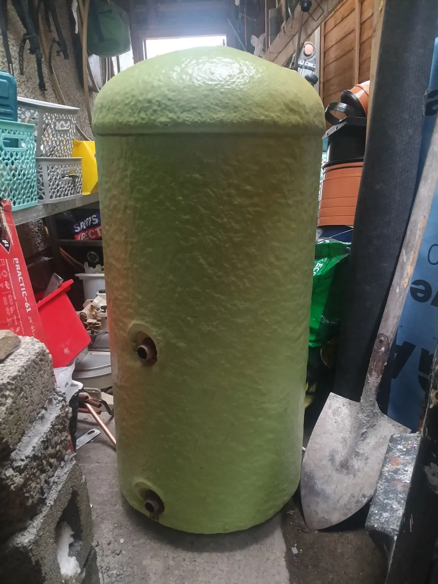 Hot water cylinder 42"*18* - Image 1
