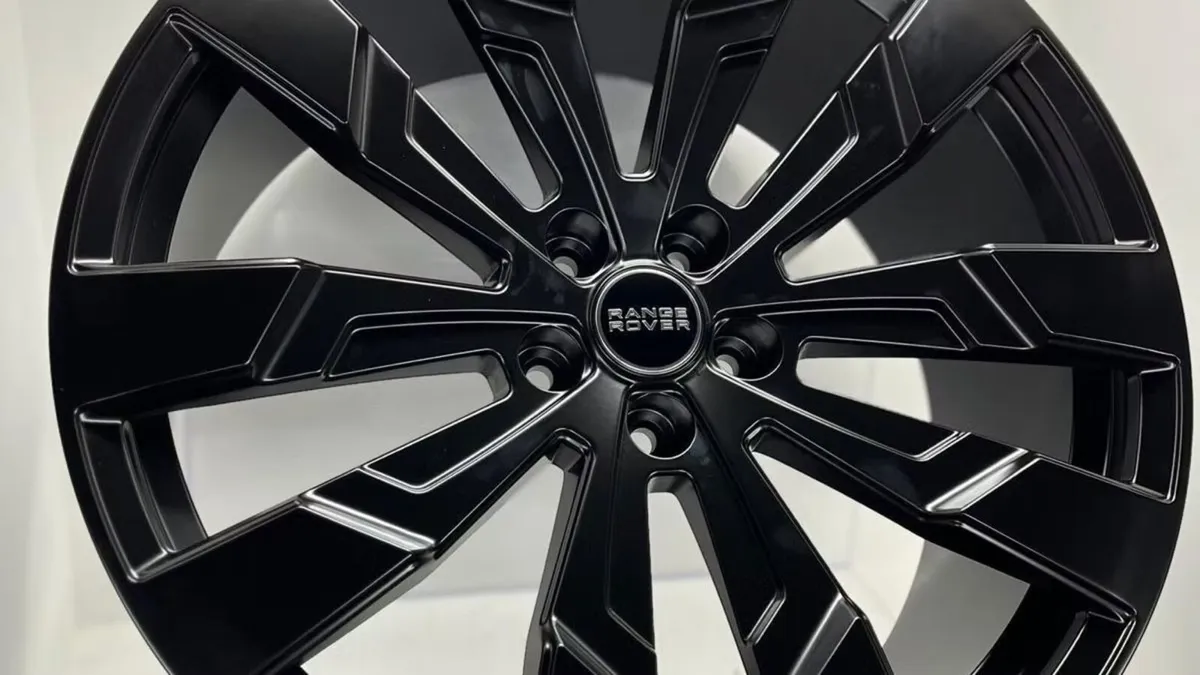 L663 Defender Alloy rim only new x2 - Image 1