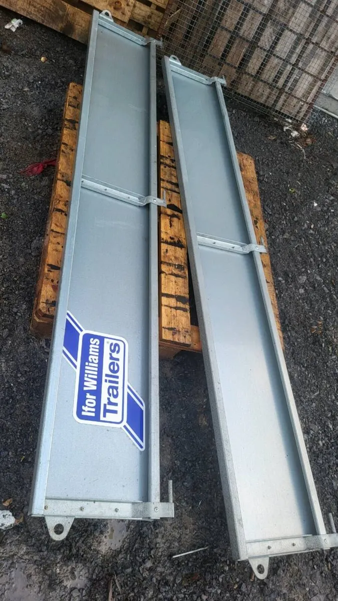 New 14ft ifor Williams sides boards,ex40 buckets - Image 1