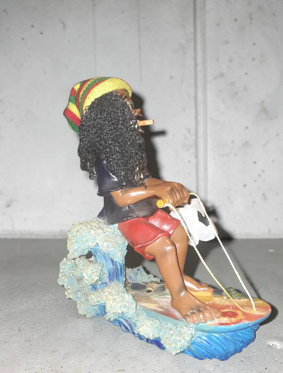 Large Bob Marley statue - Image 2