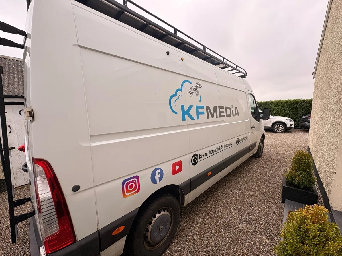 Renault Master 2017 - Image 2