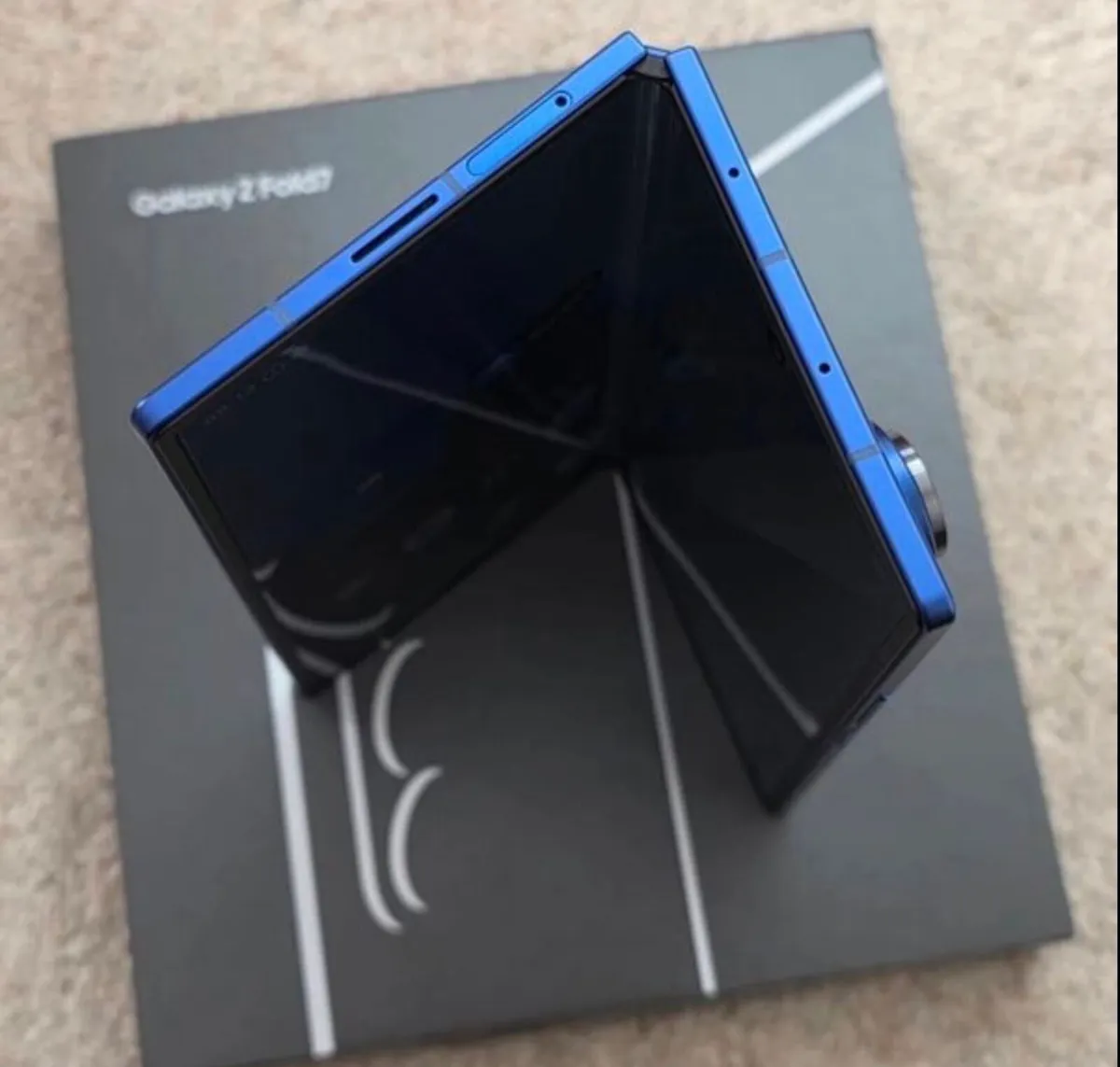 Samsung Z Fold 7 - 256gb - Unlcoked - Image 3