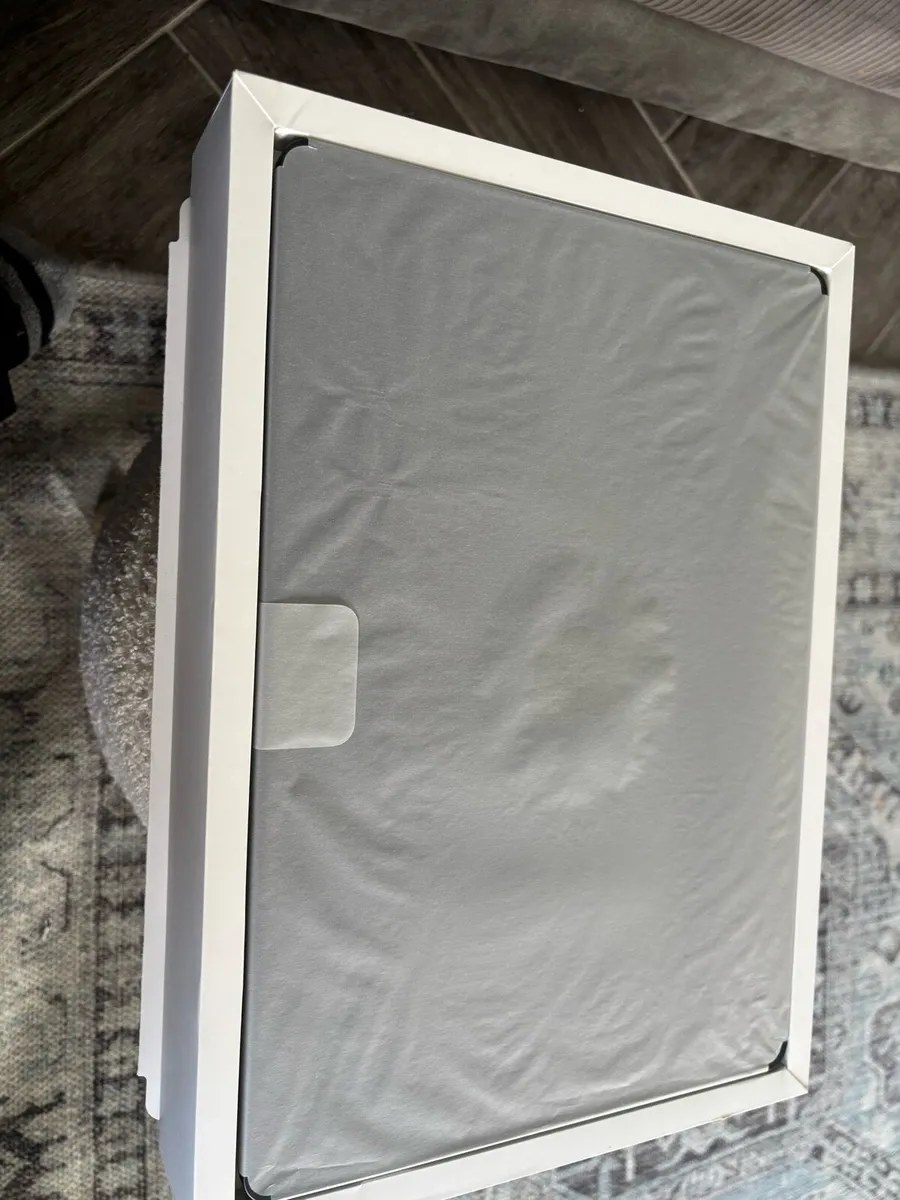 MacBook Air 15-inch - Image 3