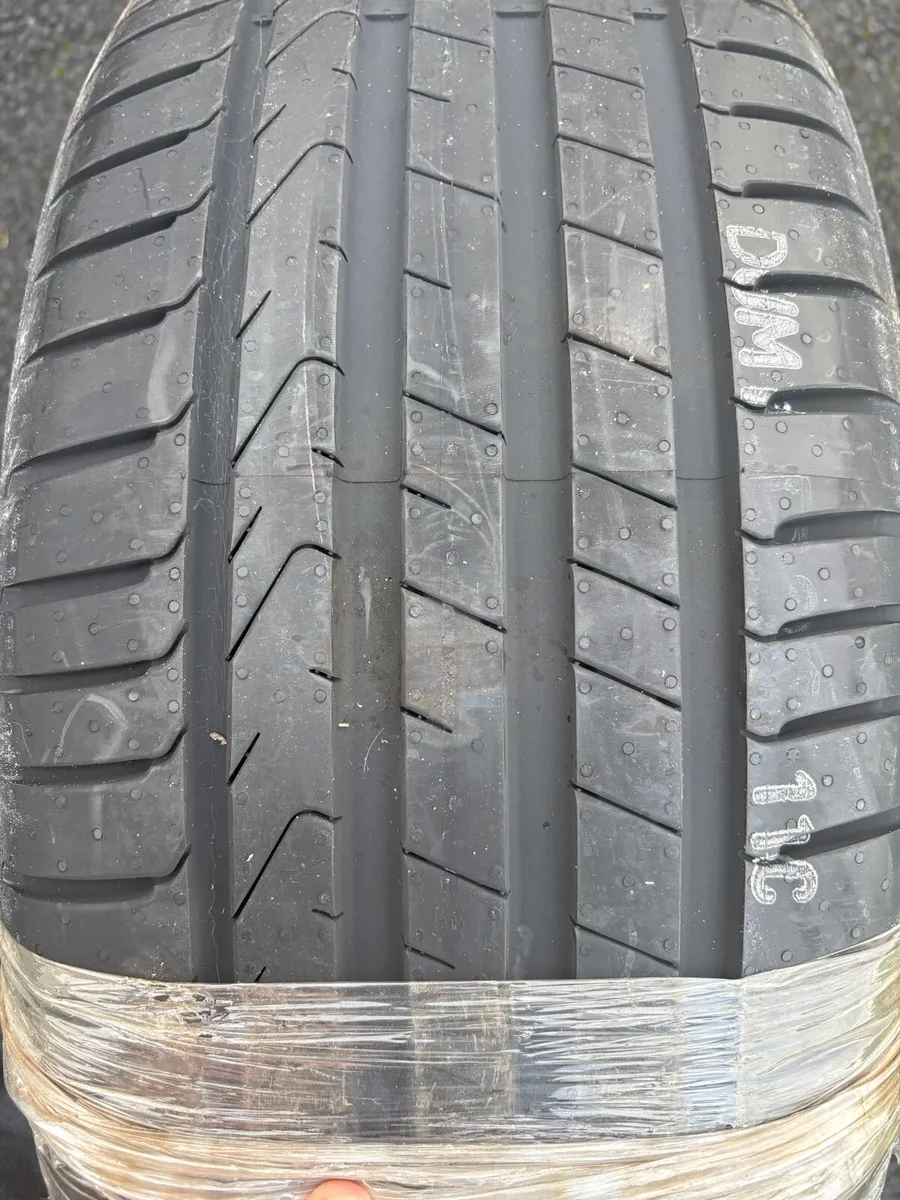 New Tyre Pirelli Scorpion Elect 235 / 55 R19