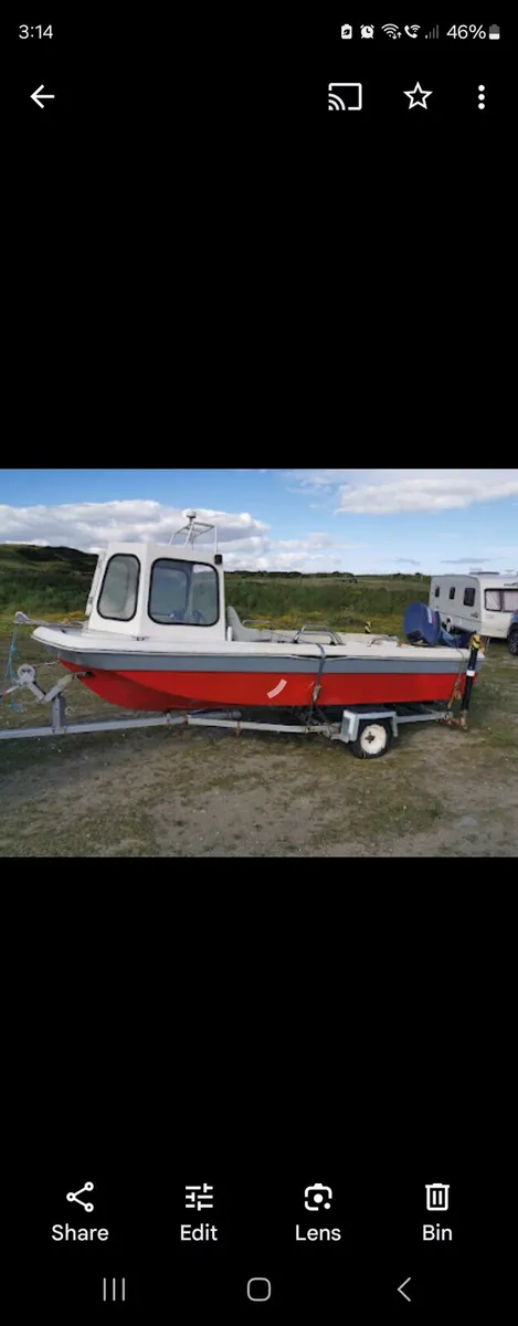 Fishing boat - Image 1
