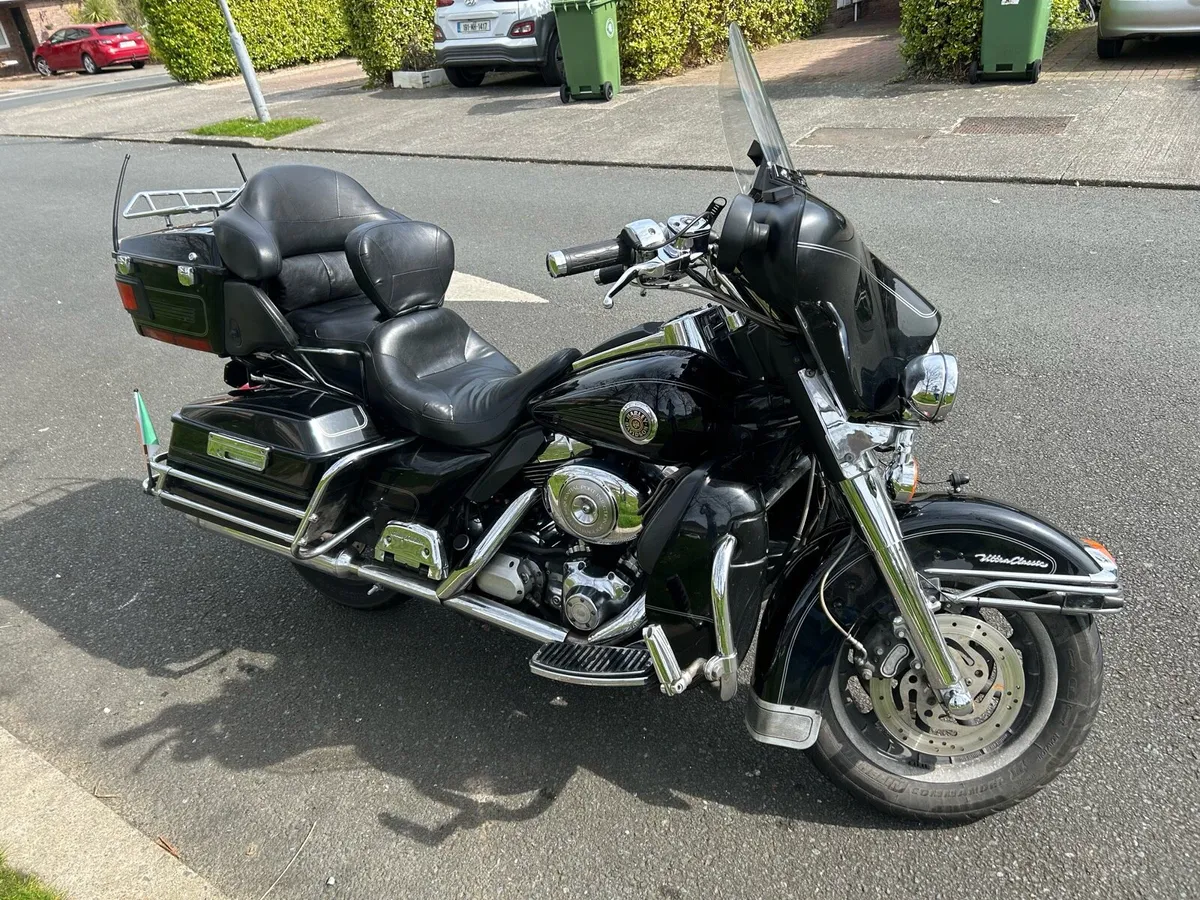 FLHTCUI 2004 - Image 1