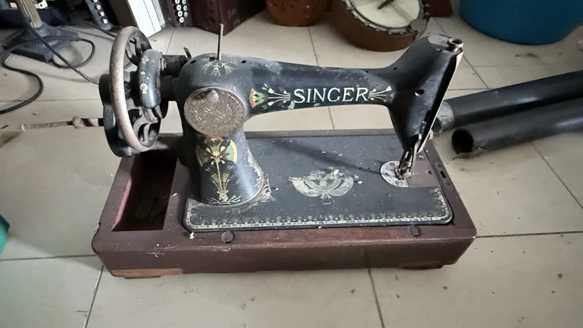 Singer sewing machine
