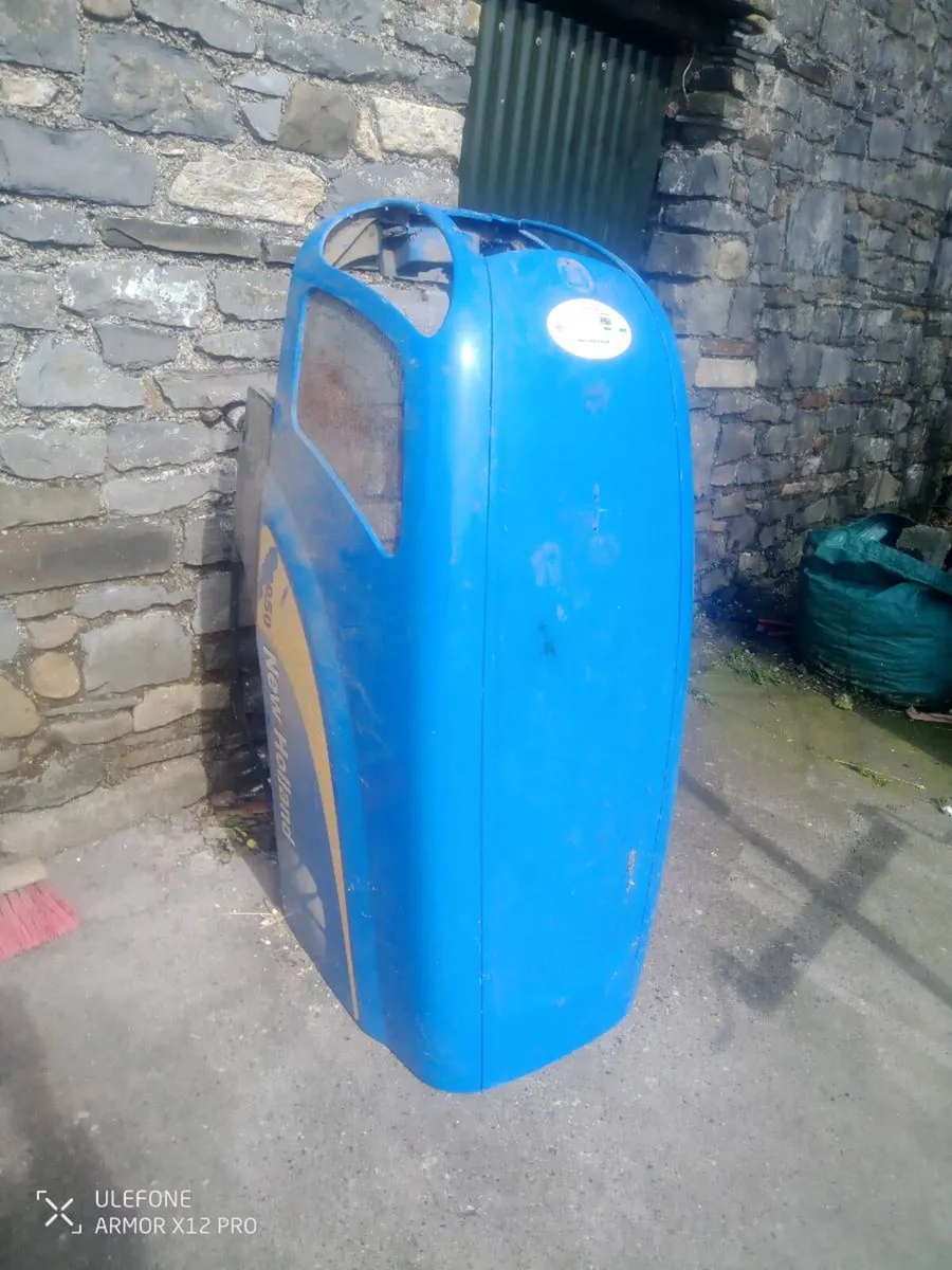 New Holland bonnet - Image 3