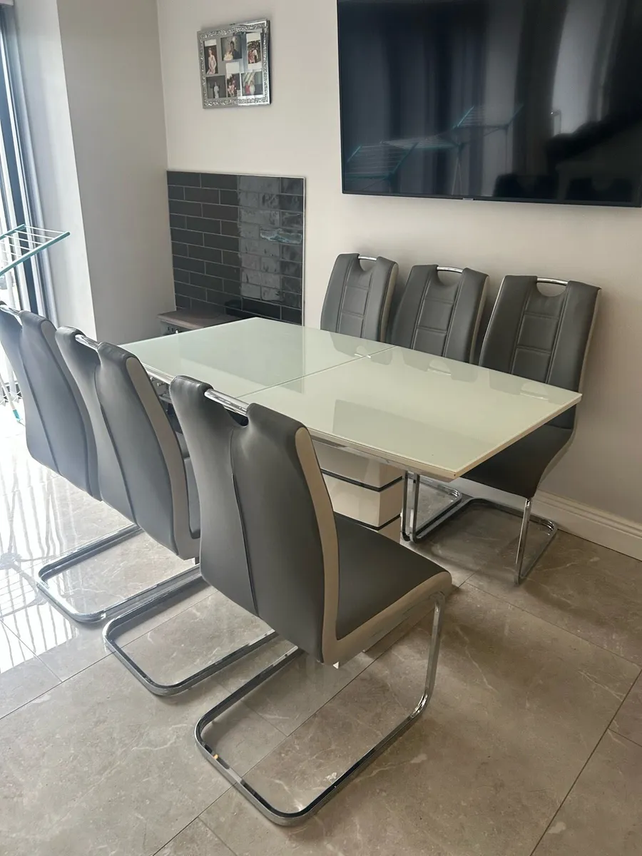 Dining room/Kitchen table and 8 chairs - Image 1