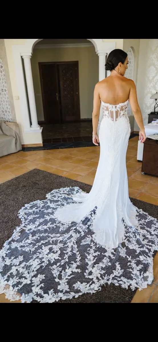Wedding dress - Image 4