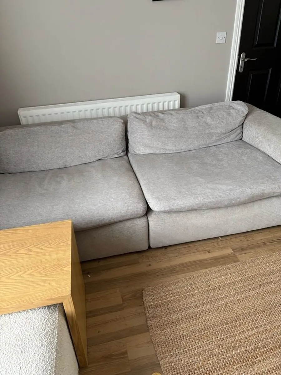 Medow and Byrne cloud sofa - Image 3