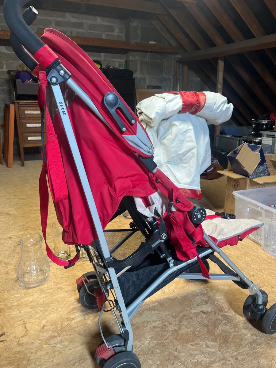 Maclaren folding buggy - Image 1