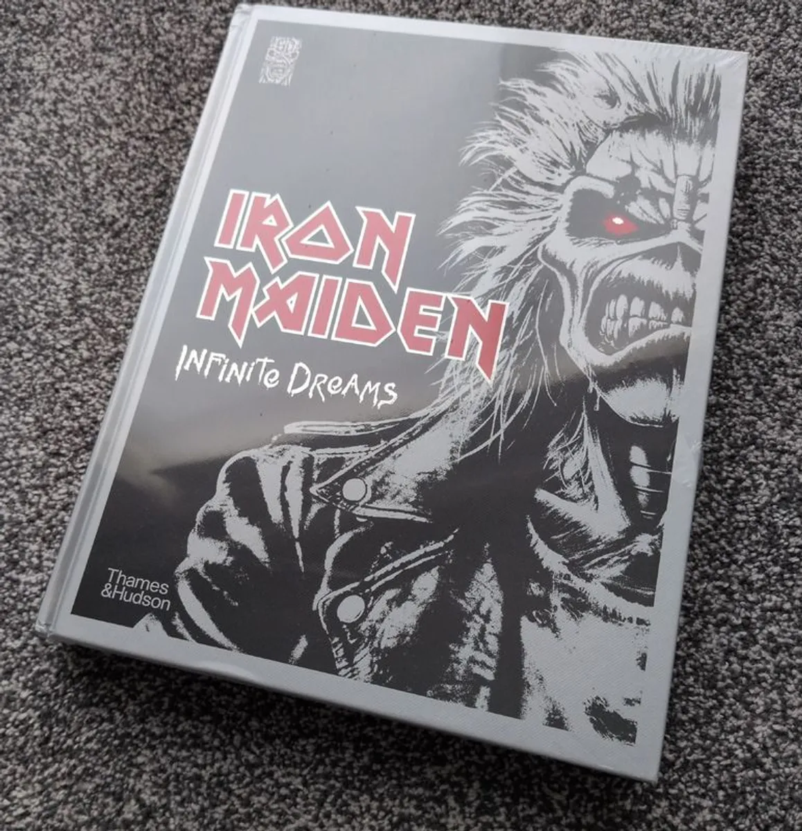 Iron Maiden - Infinite Dreams - book - sealed