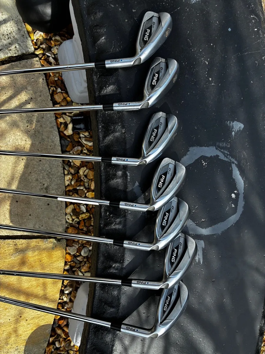 Ping g425 irons - Image 1