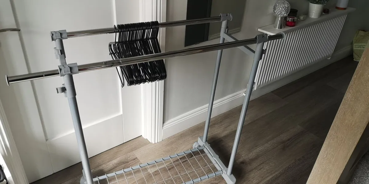 Clothes Rail - Adjustable (NEW) - Image 2