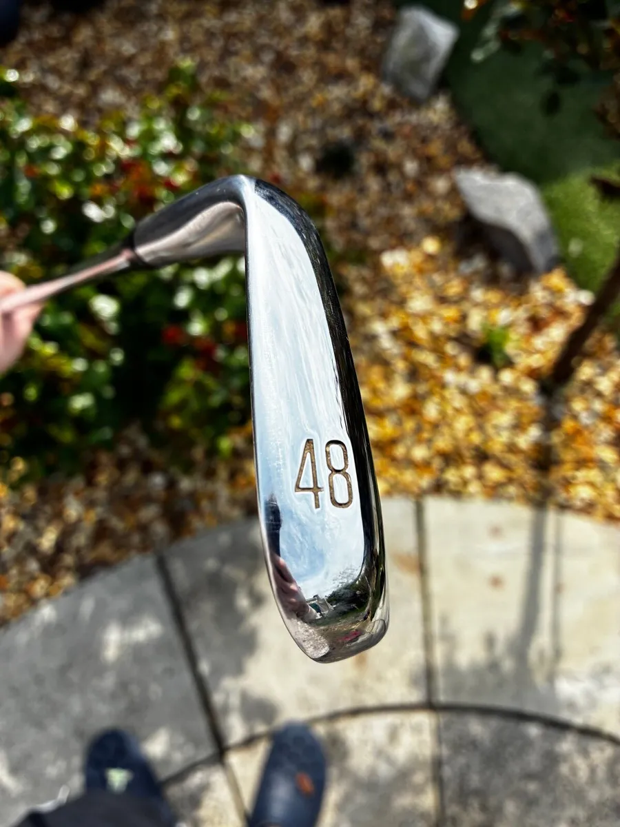 Titleist t200 48 degree - Image 2