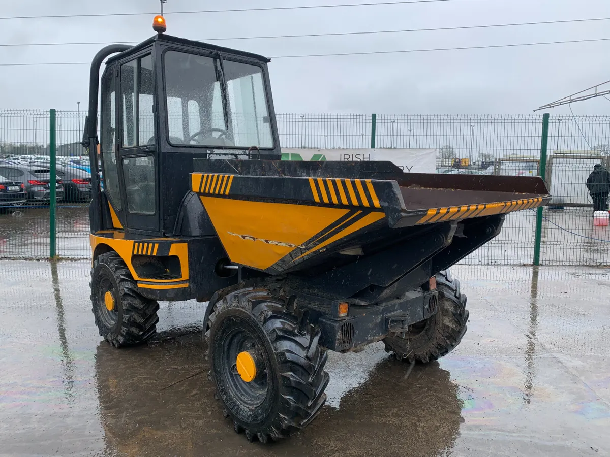 UNRESERVED 2004 LIFTON NEUSON 3T SWIVEL DUMPER - Image 4
