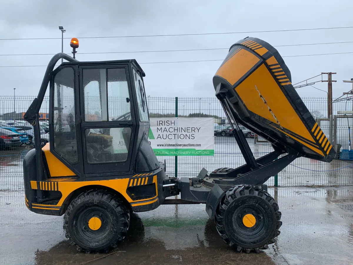 UNRESERVED 2004 LIFTON NEUSON 3T SWIVEL DUMPER - Image 3