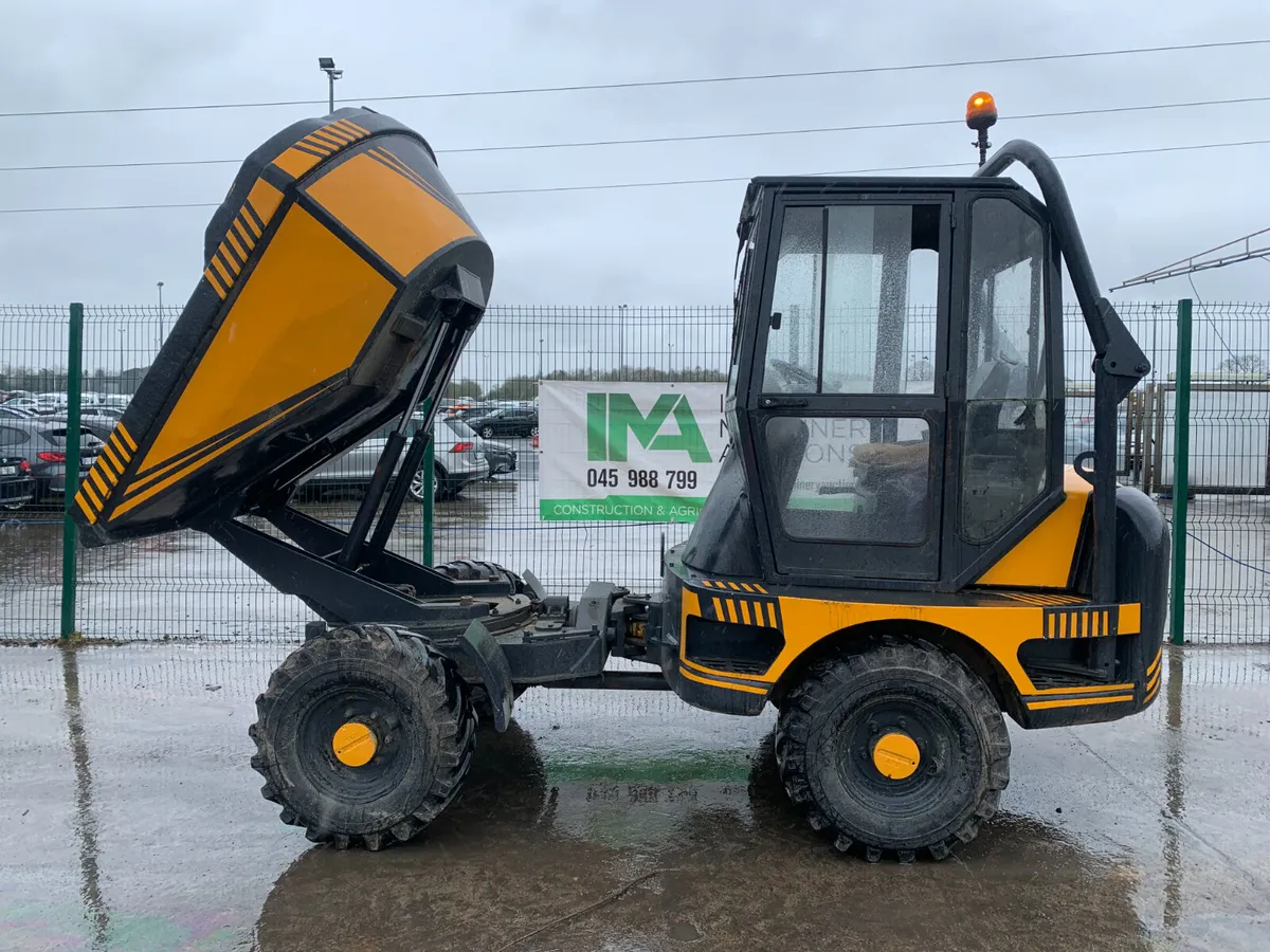 UNRESERVED 2004 LIFTON NEUSON 3T SWIVEL DUMPER - Image 2