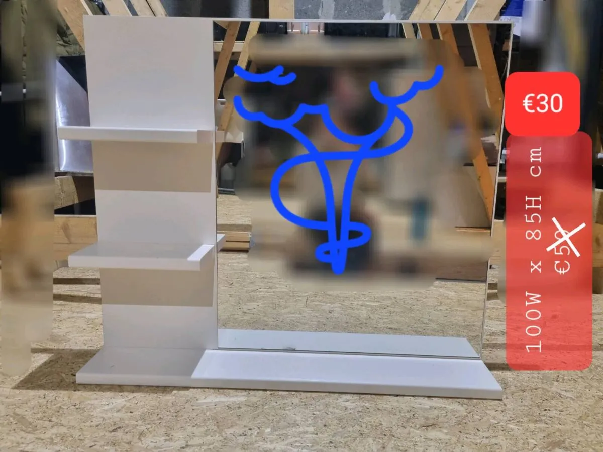 Mirror with shelves in wood