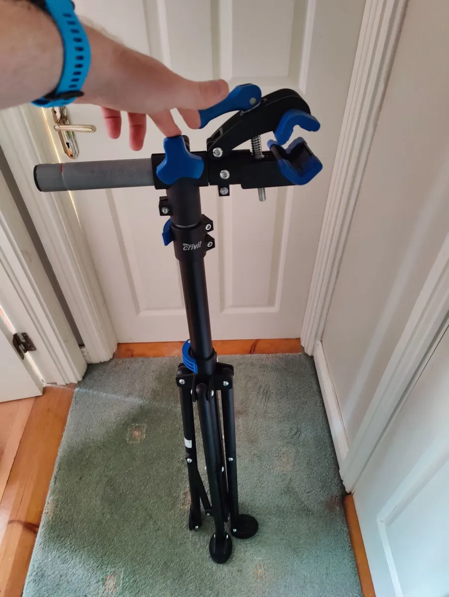 Bike maintenance stand - Image 3