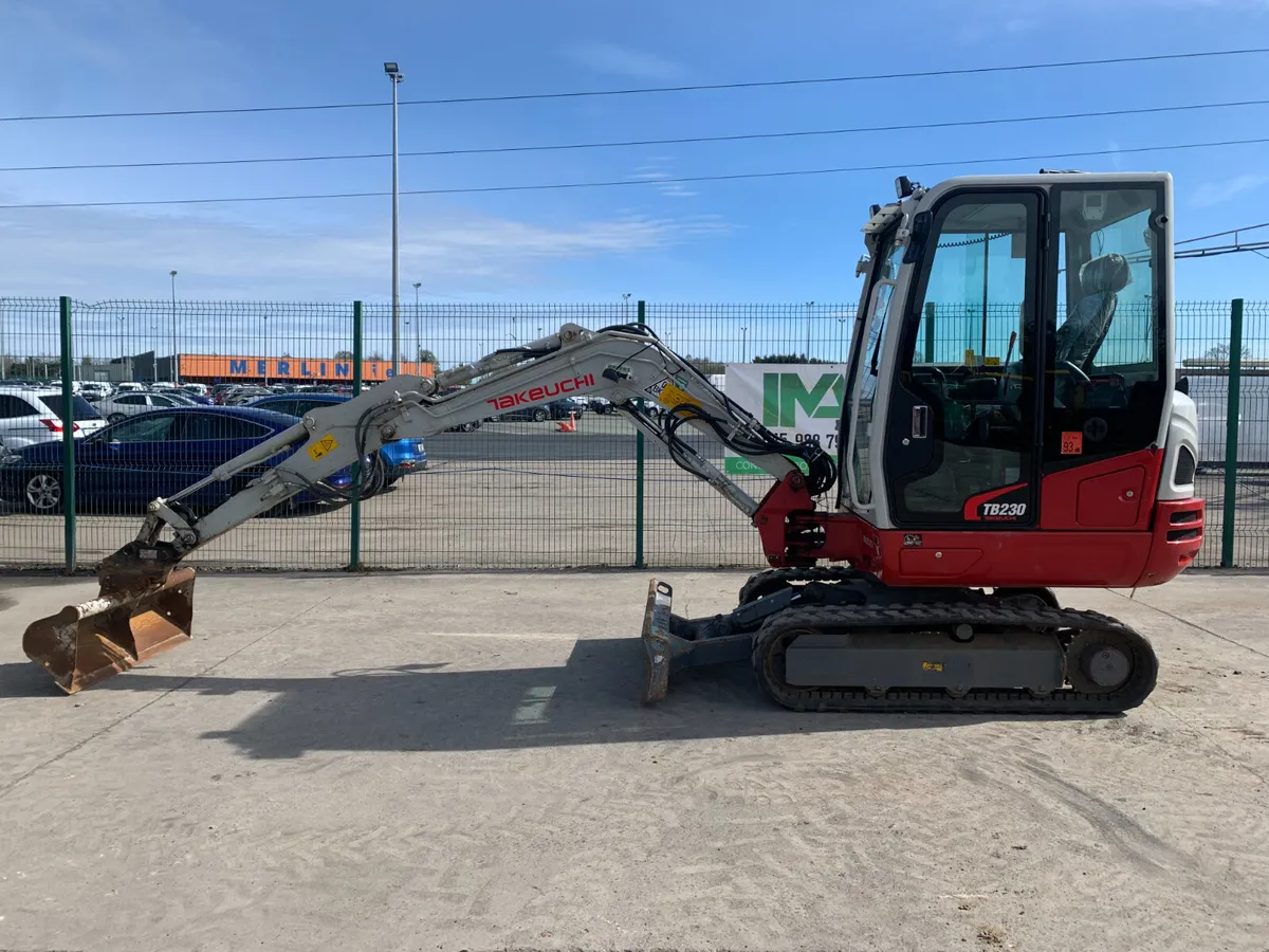UNRESERVED 2023 TAKEUCHI TB230 EXCAVATOR FOR AUCT - Image 3