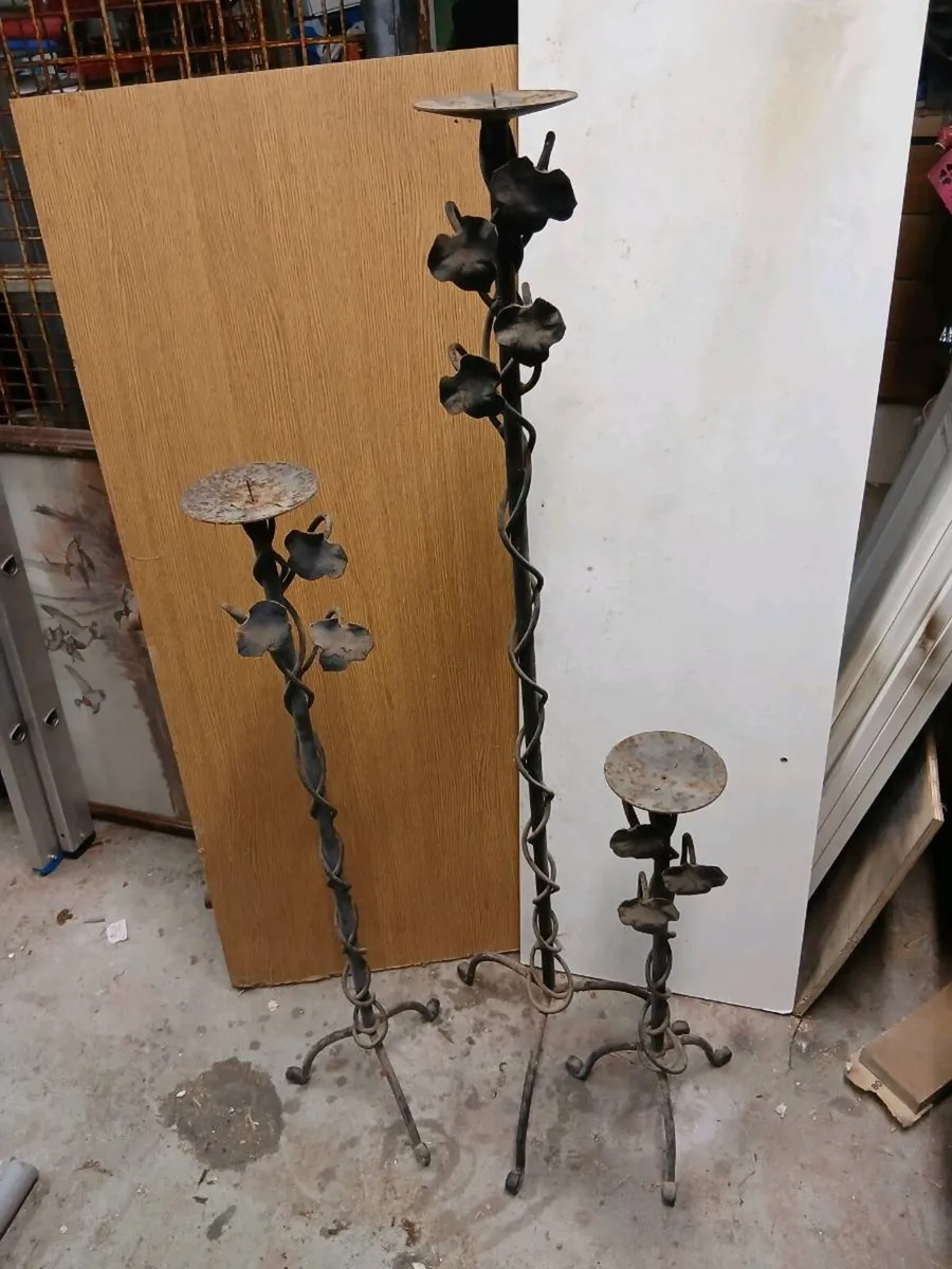 Candle stand