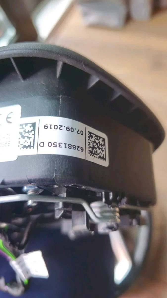 BMW G20 Steering wheel Airbag - Image 3
