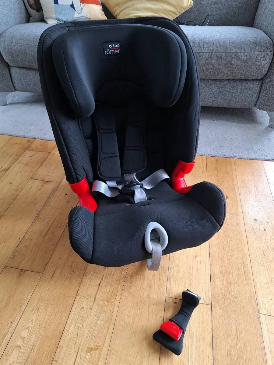 Car seat Britax Romer 9 mths - 12yrs - Image 1