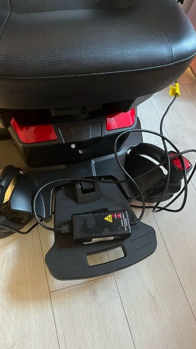 Go Chair Pride Electric Wheelchair - Image 3