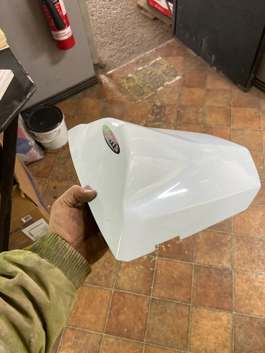 Alpinestar leathers + gsxr k4 seat cowl - Image 3