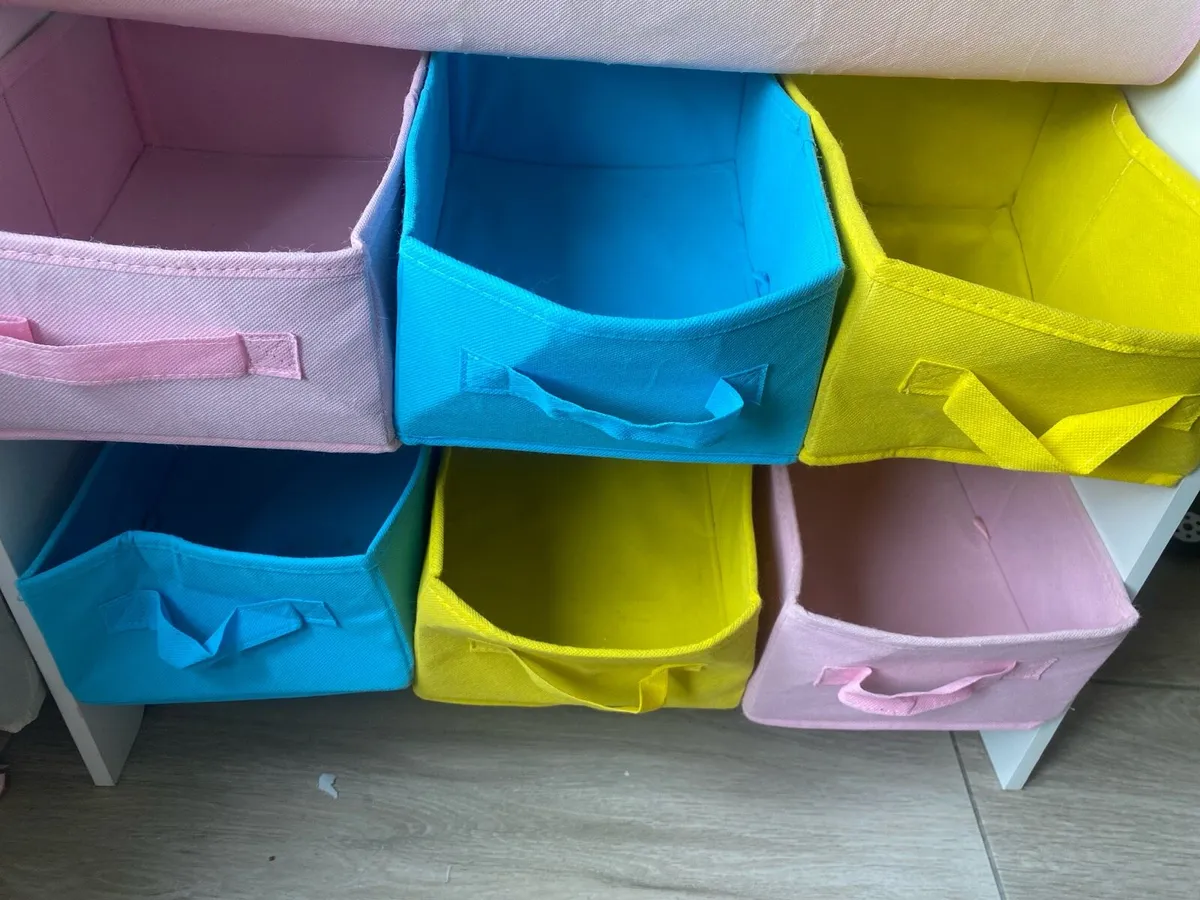 Kids bookcase and toy storage - Image 2