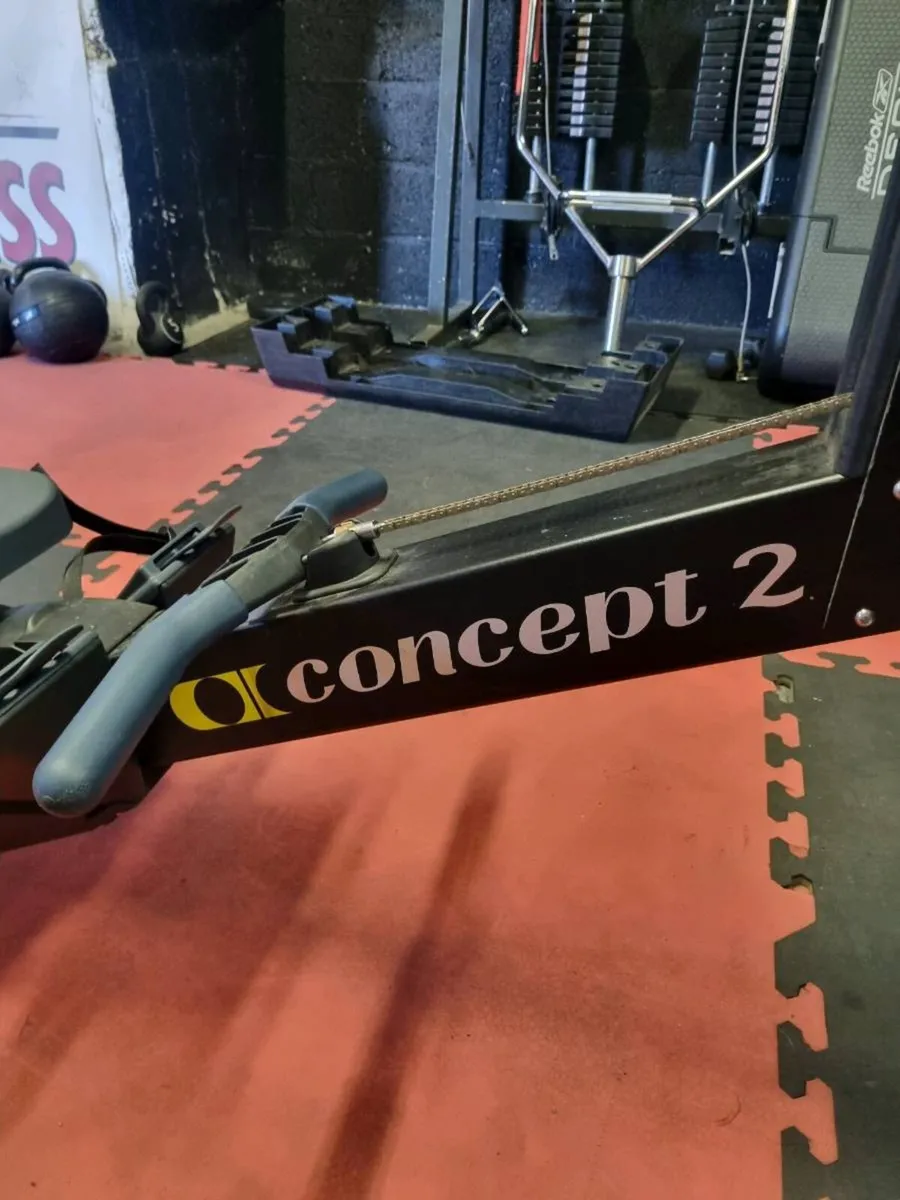 Concept 2 rowing machine - Image 2