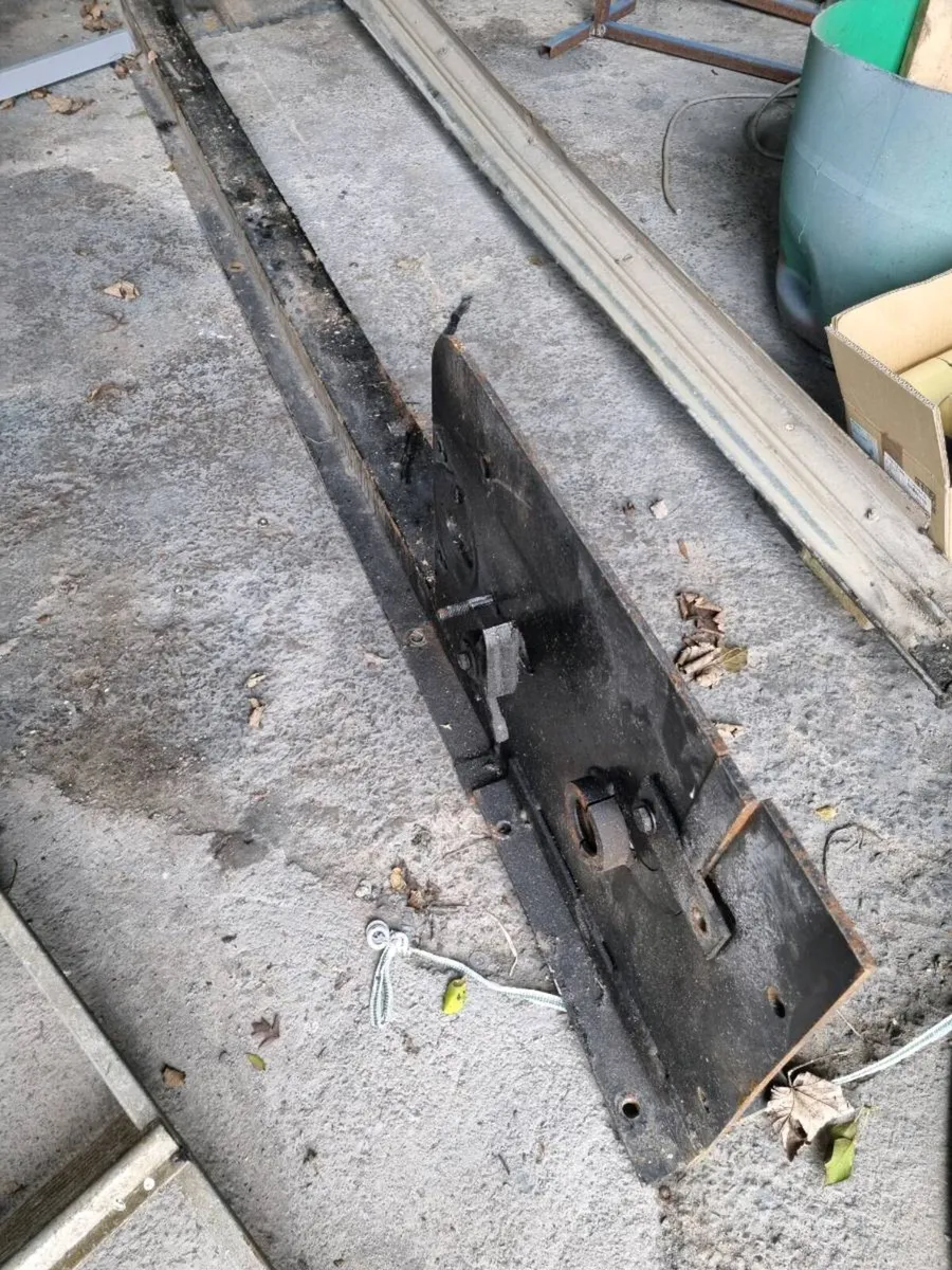 14ft roller door - Image 3