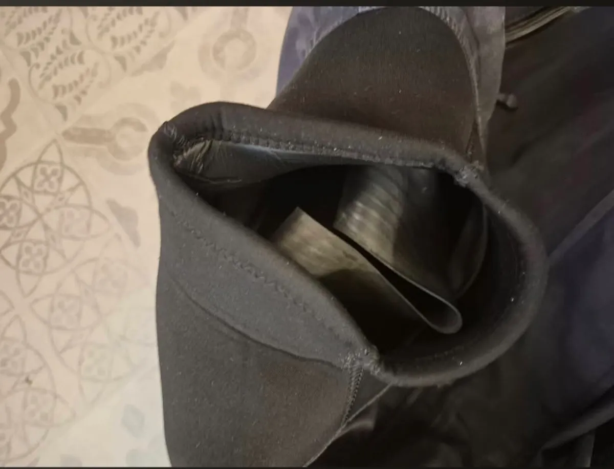 NRS Crux drysuit Small - Image 2