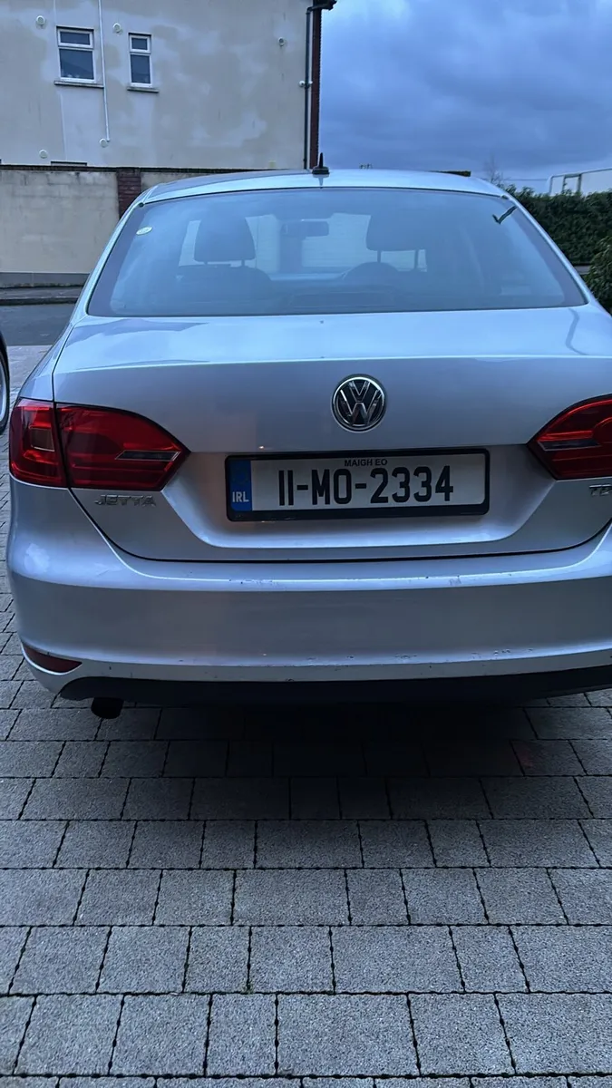 Volkswagen Jetta - Image 2
