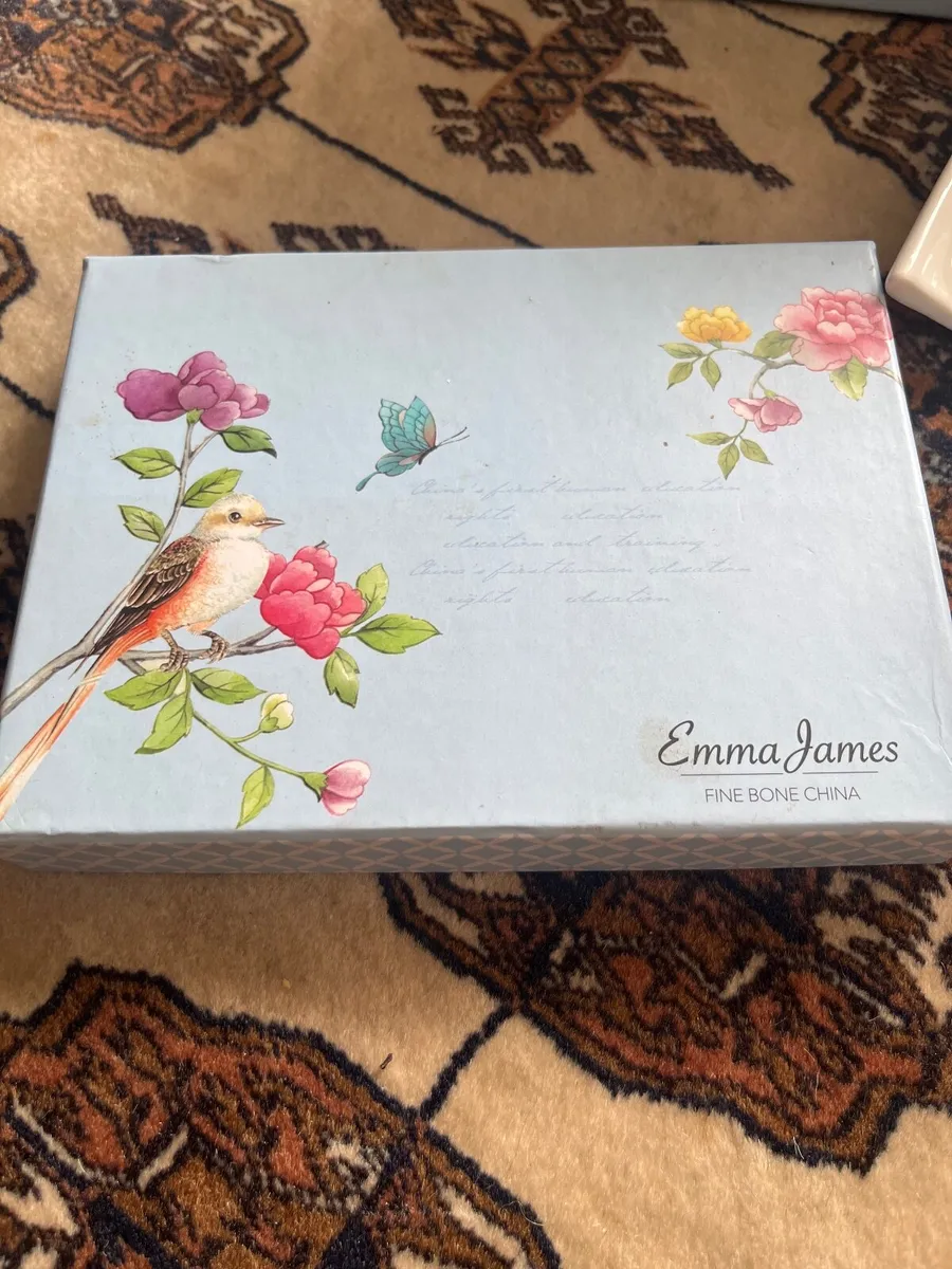 Bone China. Mug and saucer - Image 2