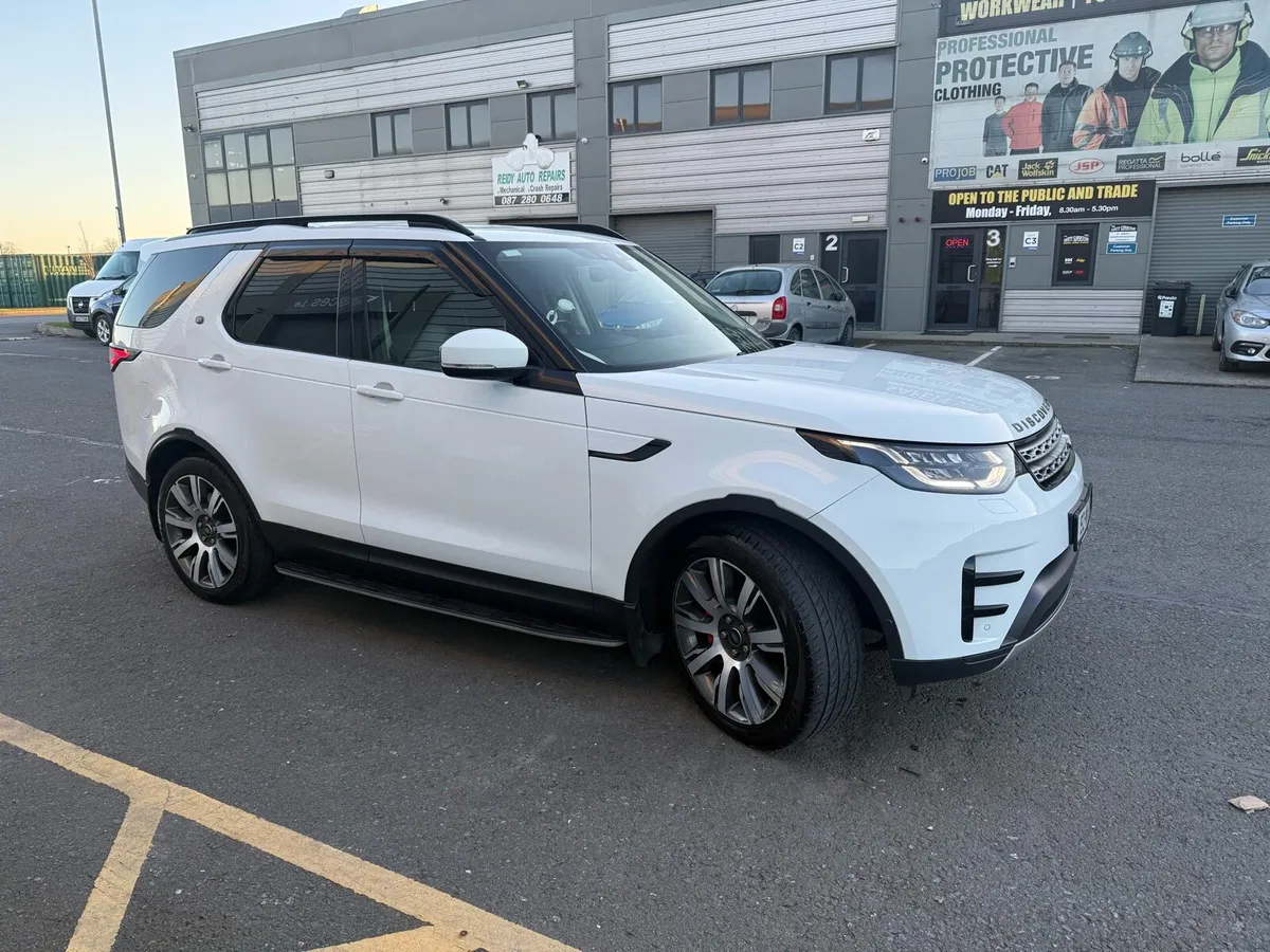 Land Rover Discovery 3.0 SD6 Commercial-2019 - Image 3