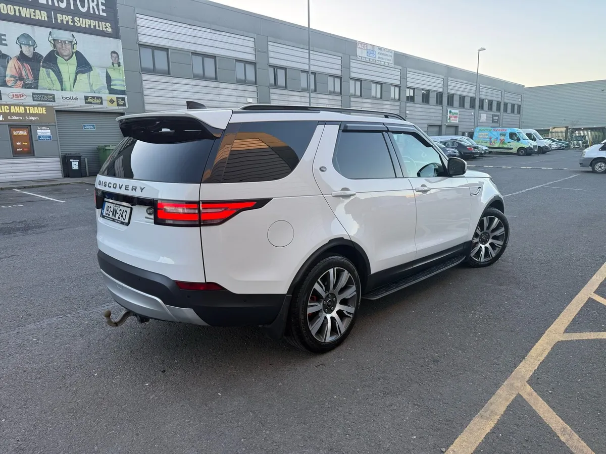 Land Rover Discovery 3.0 SD6 Commercial-2019 - Image 4