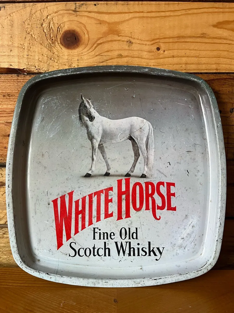 1980s drinks tray White Horse Scotch Whiskey - Image 1