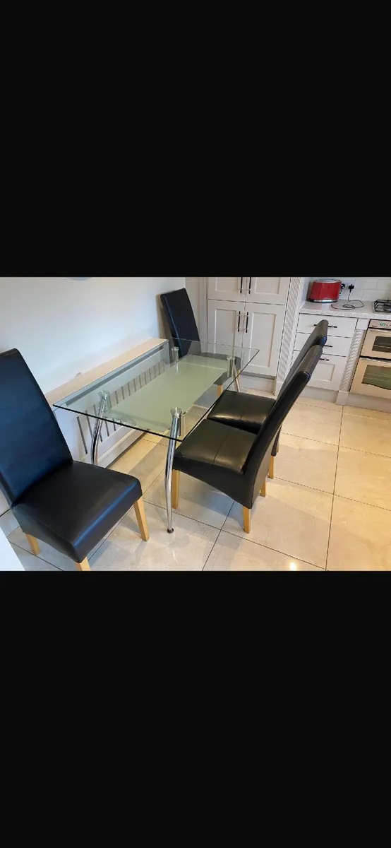 table and chairs - Image 2