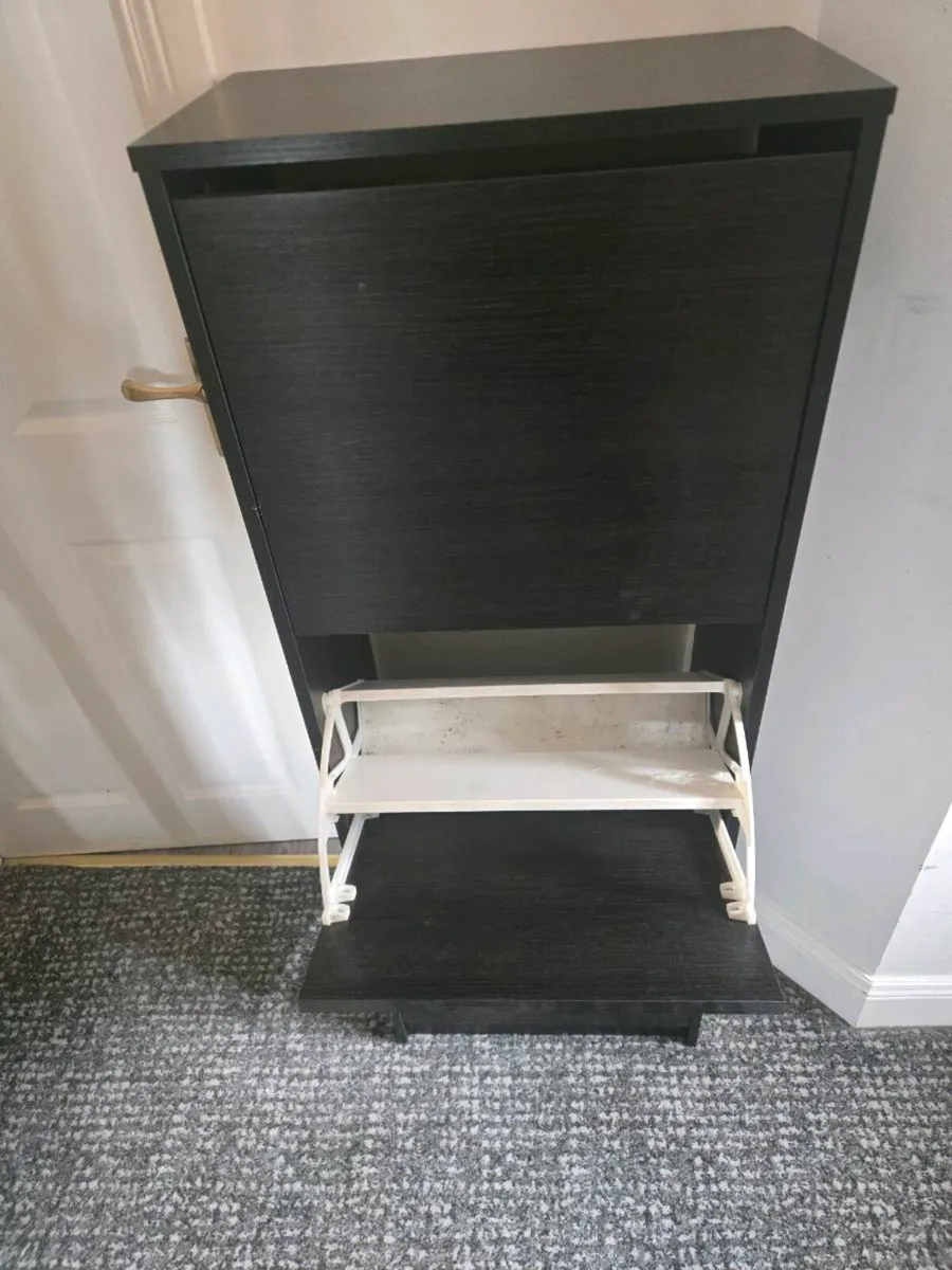 Shoe storage unit - Image 2