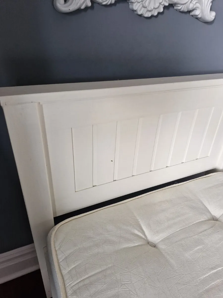 single bed with mattress - Image 1