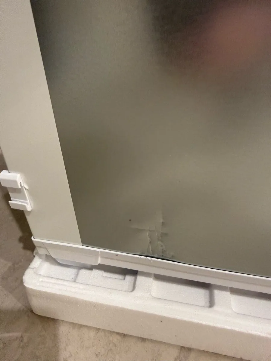 BRAND NEW - Beko Integrated 70/30 Fridge Freezer - Image 4