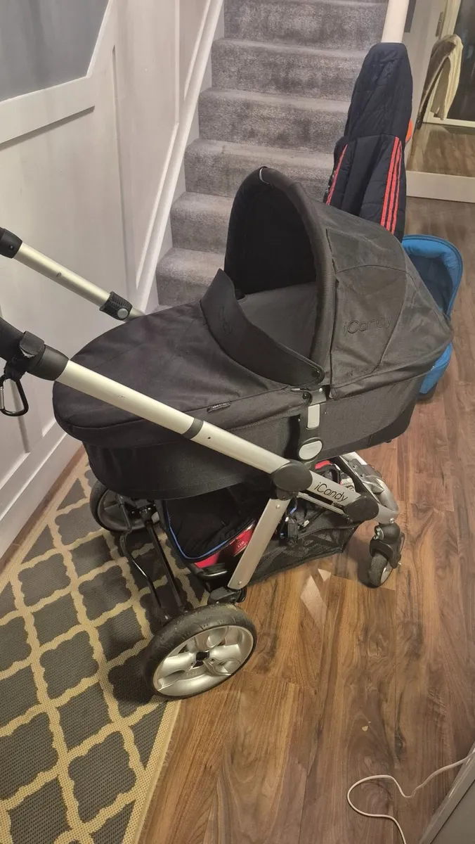 Icandy Apple 2 Pear travel system - Image 1